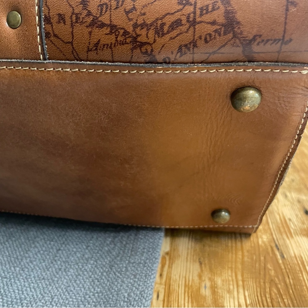 Patricia Nash overnight weekender tote bag world map in excellent condition - Picture 8 of 12